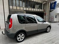 Usado Skoda Roomster Elegance 90 HP (66 kW) 2013 Bege Monovolume