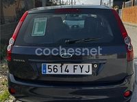 Usado Ford Fiesta Futura 80 CV (58 kW) 2007 Negro Utilitario