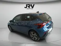 Nuevo Hyundai i20 100 CV (73 kW) 2025 Rojo Utilitario