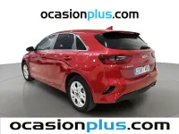 Usado Kia Ceed 100 CV (73 kW) 2023 Rojo Utilitario