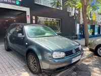 Usado VW Golf IV Highline 130 CV (95 kW) 2003 Gris / plata Berlina