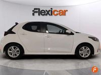 Usado Toyota Yaris Hybrid Business Edition 116 CV (85 kW) 2022 Blanco Berlina