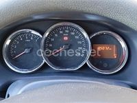 Usado Dacia Sandero Base 75 HP (55 kW) 2015 Branco Sedan