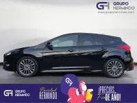 Usado Ford Focus ST-Line 120 CV (88 kW) 2018 Negro Berlina