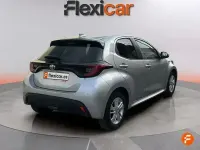 Usado Toyota Yaris Edition 125 CV (91 kW) 2022 Gris Berlina