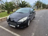 Usado Peugeot 307 CC 110 CV (80 kW) 2005 Negro Descapotable