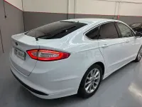 Usado Ford Mondeo Titanium 150 CV (110 kW) 2015 Blanco Berlina