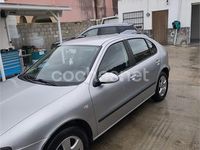 Usado Seat Leon Stella 105 CV (77 kW) 2004 Gris / plata Utilitario