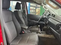 Usado Toyota HiLux 150 CV (110 kW) 2020 Granate Pickup/Camioneta