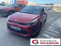 Usado Kia Rio 100 CV (73 kW) 2023 Azul Berlina