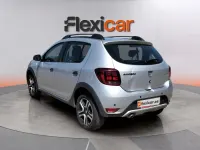 Usado Dacia Sandero Comfort 95 CV (69 kW) 2020 Gris Berlina