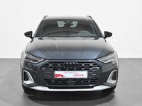 Usado Audi A3 Ambiente 204 CV (150 kW) 2025 Gris / plata Berlina