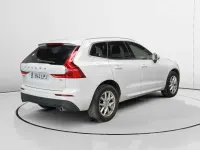 Usado Volvo XC60 Momentum 197 CV (144 kW) 2021 Blanco SUV