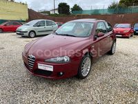Usado Alfa Romeo 147 105 CV (77 kW) 2006 Granate Utilitario