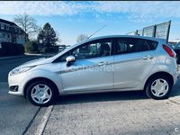 Usado Ford Fiesta Titanium 95 HP (69 kW) 2013 Cinzento Citadino