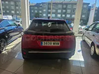 Usado Peugeot 2008 Allure 100 CV (73 kW) 2024 Rojo SUV