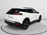 Usado Peugeot 2008 Allure 110 CV (80 kW) 2022 Blanco SUV