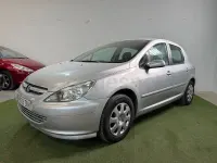 Usado Peugeot 307 110 CV (80 kW) 2005 Gris / plata Berlina