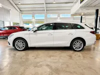 Usado Seat Leon XCELLENCE 205 CV (150 kW) 2021 Blanco Familiar