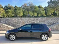 Usado VW Golf VIII Life 115 CV (84 kW) 2021 Negro Berlina