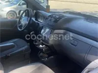 Usado Mercedes Viano 150 CV (110 kW) 2008 Granate Monovolumen