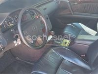 Usado Mercedes E320 Elegance 220 CV (161 kW) 1995 Gris / plata Berlina