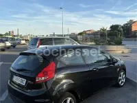 Usado Ford Fiesta Trend 68 CV (50 kW) 2008 Negro Utilitario