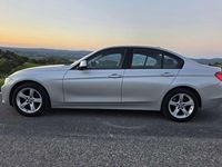 Usado BMW 318 Comfort Edition 143 CV (105 kW) 2012 Gris Berlina