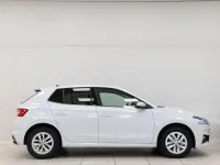 Usado Skoda Fabia Selection 115 CV (84 kW) 2025 Blanco Utilitario