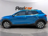 Usado Kia Stonic 101 CV (74 kW) 2022 Azul SUV