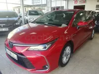 Usado Toyota Corolla Active 122 CV (89 kW) 2020 Granate Berlina