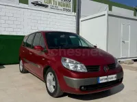 Usado Renault Grand Scénic Dynamique 130 CV (95 kW) 2005 Granate Monovolumen