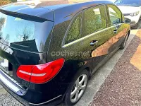 Usado Mercedes B180 AMG line 109 CV (80 kW) 2013 Negro Monovolumen