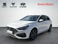 Usado Hyundai i30 110 CV (80 kW) 2022 Blanco Utilitario