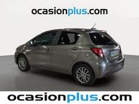 Usado Toyota Yaris Active 99 CV (72 kW) 2017 Gris Utilitario