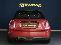 Usado Mini Cooper D 116 CV (85 kW) 2016 Rojo Utilitario