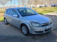 Usado Opel Astra Cosmo 100 CV (73 kW) 2006 Gris / plata Berlina