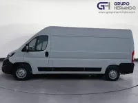 Usado Peugeot Boxer 120 CV (88 kW) 2022 Blanco Van