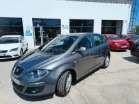 Usado Seat Altea Reference 105 CV (77 kW) 2013 Gris / plata Monovolumen