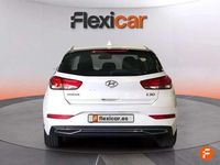Usado Hyundai i30 116 CV (85 kW) 2021 Blanco Utilitario