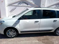 Usado Dacia Lodgy Comfort 95 CV (69 kW) 2021 Blanco Monovolumen