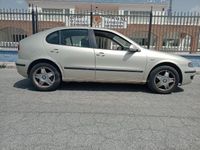Usado Seat Leon Sport 105 CV (77 kW) 2005 Beige Utilitario