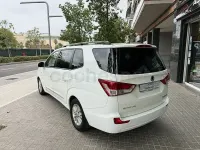 Usado SsangYong Rodius Limited 155 CV (114 kW) 2014 Blanco Monovolumen