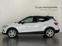 Usado Seat Arona FR 150 CV (110 kW) 2023 Blanco SUV