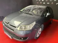 Usado Citroën C4 Exclusive 110 CV (80 kW) 2005 Gris Utilitario
