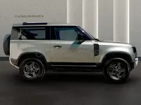 Begagnad Land Rover Defender S 200 HK (147 kW) 2021 Grön SUV