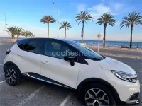 Usado Renault Captur Life 90 CV (66 kW) 2018 Beige SUV