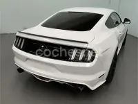 Usado Ford Mustang GT 418 CV (307 kW) 2016 Blanco Coupe