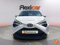 Usado Toyota Aygo X-play 72 CV (52 kW) 2019 Blanco Utilitario
