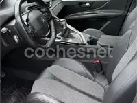 Usado Peugeot 3008 Allure 130 CV (95 kW) 2017 Beige SUV